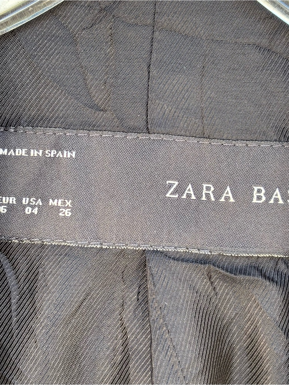 Women's Zara Basics Black Blazer Size 4 Made in Spain with Shoulderr Pads - Picture 2 of 3